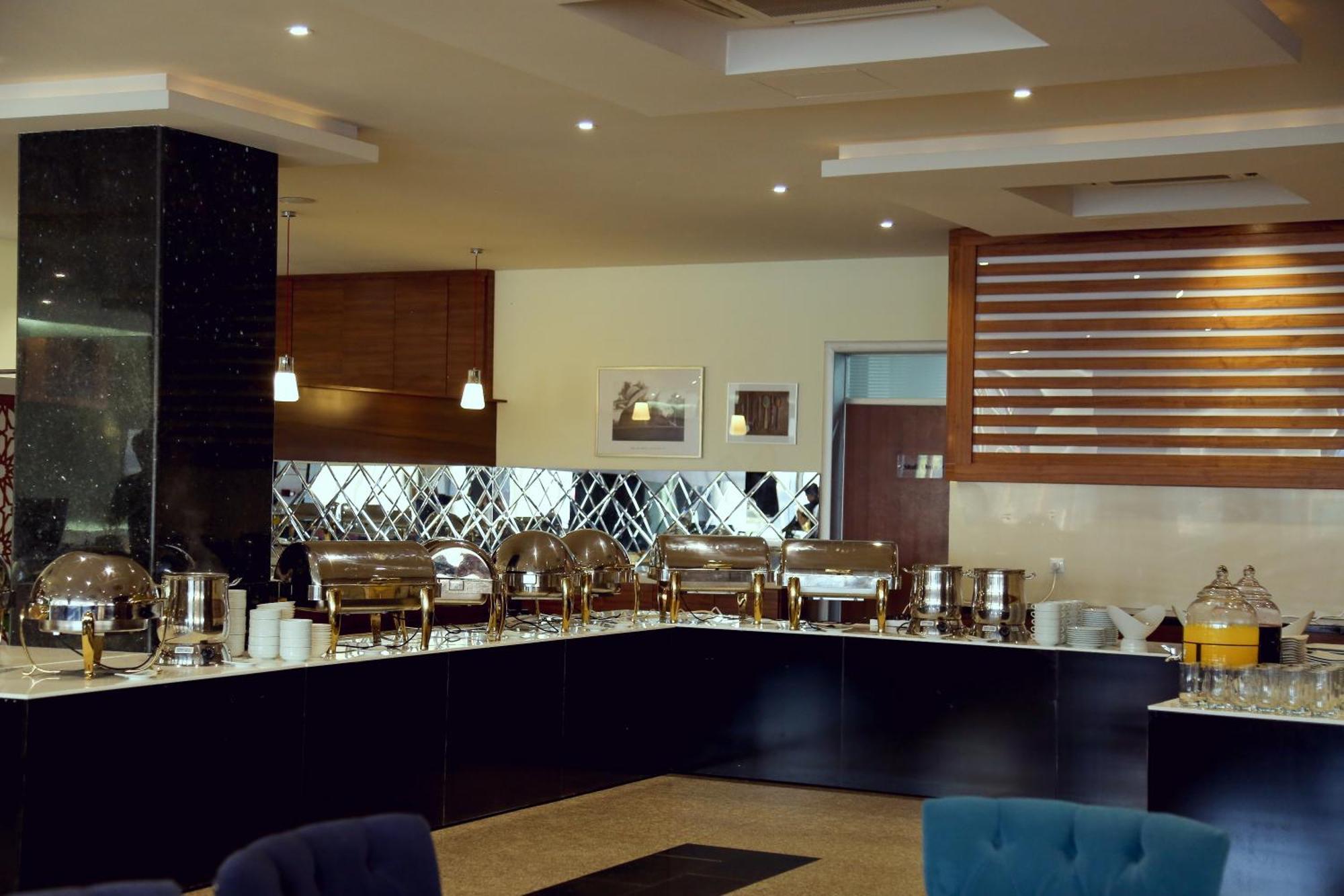 Hotel Halwachy Sulaymaniyah ภายนอก รูปภาพ