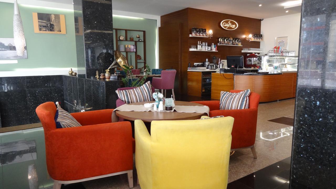 Hotel Halwachy Sulaymaniyah ภายนอก รูปภาพ