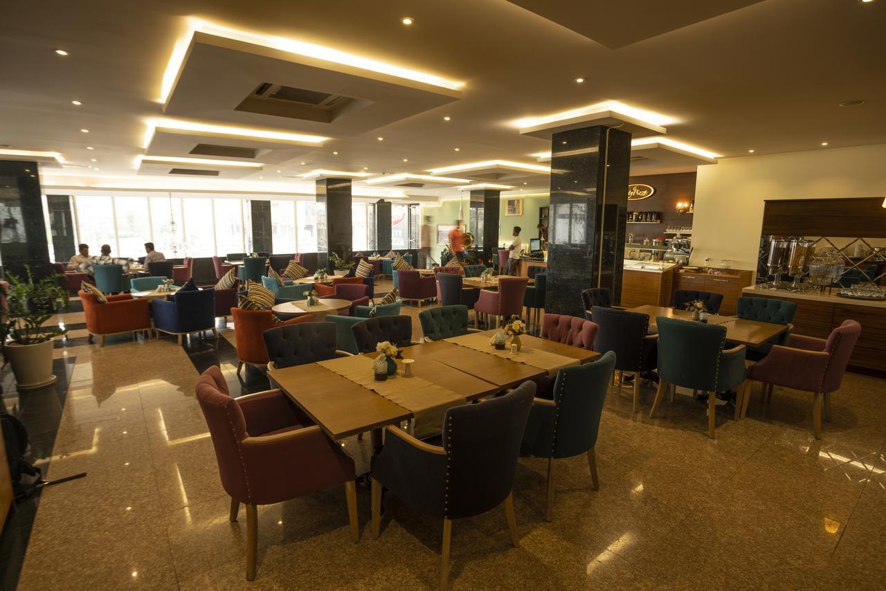 Hotel Halwachy Sulaymaniyah ภายนอก รูปภาพ